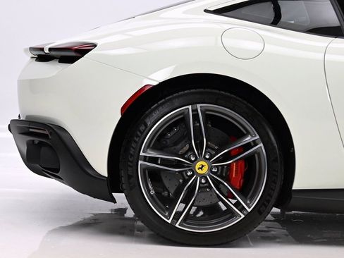 Used 2024 Ferrari Roma RWD image 23