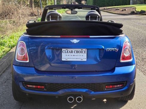 Used 2014 MINI Cooper S image 9