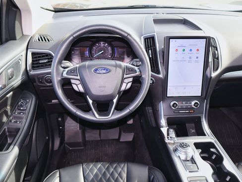 Used 2024 Ford Edge Titanium image 15