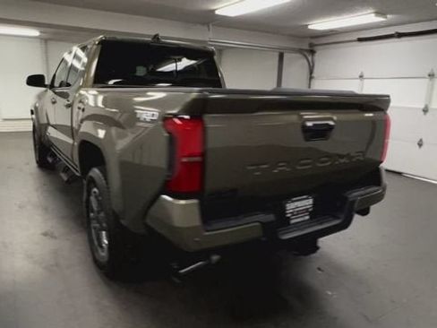 Used 2026 Toyota Tacoma TRD Sport w/ TRD Sport Upgrade Package AWD/4WD image 7