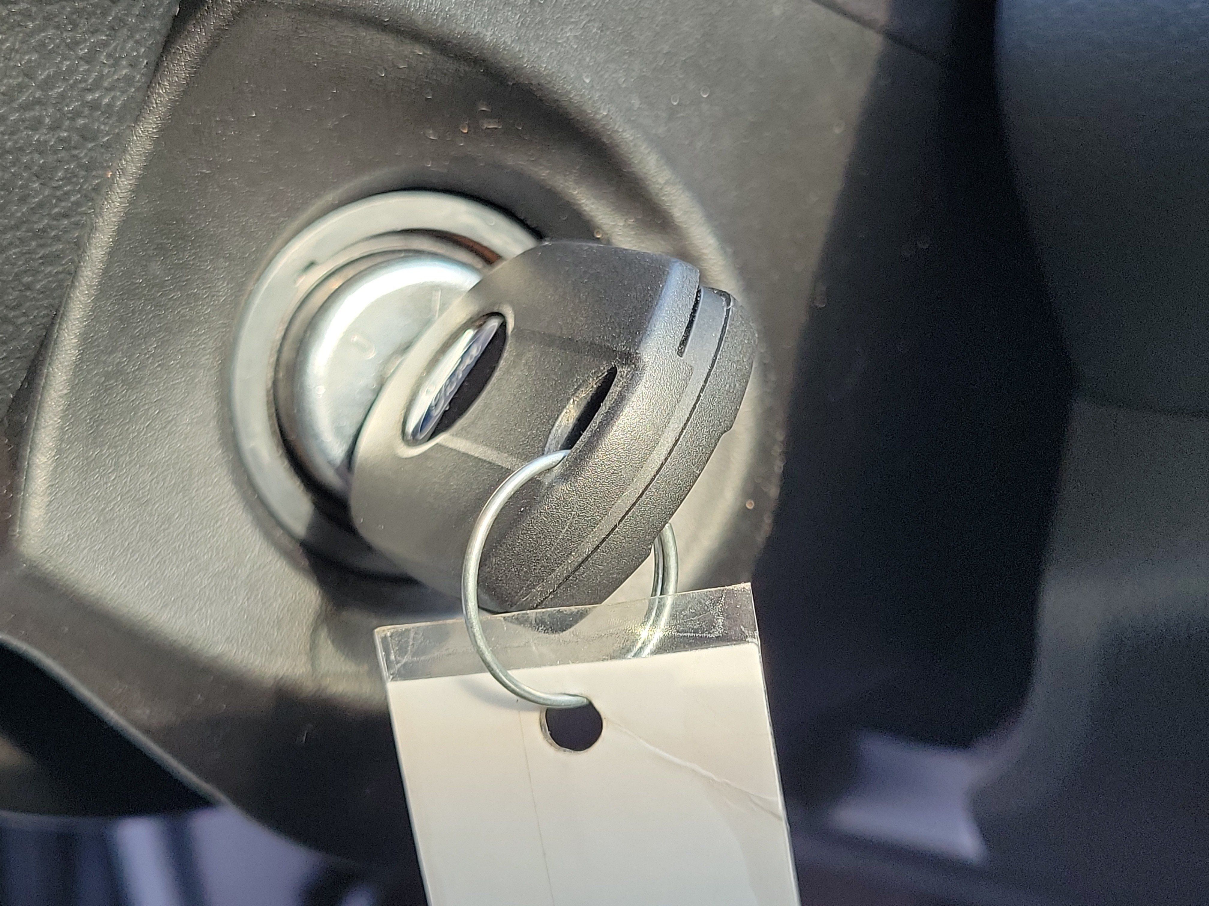 Used 2014 Ford Focus SE FWD image 28