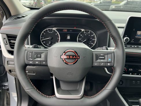 New 2026 Nissan Rogue Rock Creek image 9