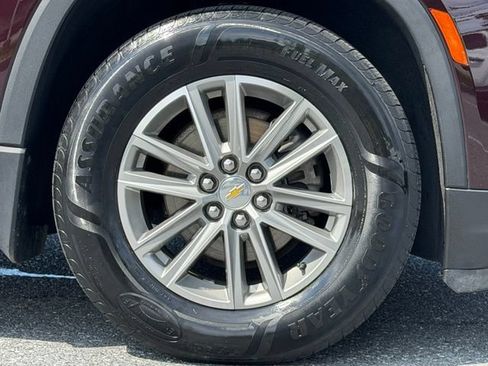Used 2023 Chevrolet Traverse LT w/ LPO, Floor Liner Package AWD/4WD image 16