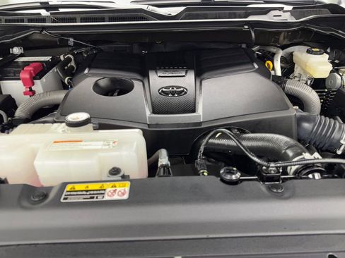 Used 2025 Toyota Tundra SR5 w/ SR5 Premium Package AWD/4WD image 77