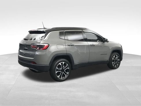 Used 2023 Jeep Compass Limited AWD/4WD image 5