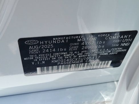 Used 2026 Genesis G70 2.5T RWD image 28
