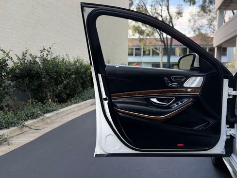 Used 2015 Mercedes-Benz S 63 AMG 4MATIC Sedan image 17