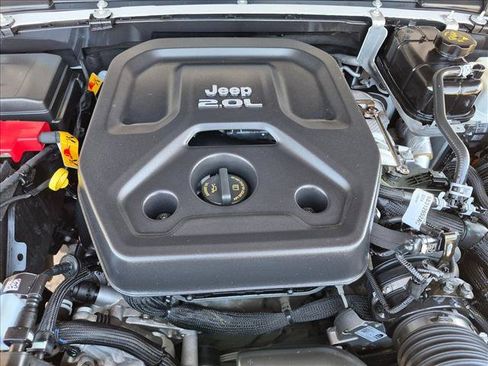 Used 2023 Jeep Wrangler Unlimited Sahara w/ Cold Weather Group AWD/4WD image 23