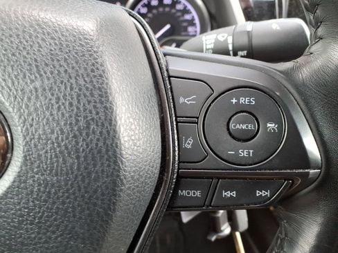 Certified 2022 Toyota Camry SE image 14