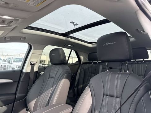 New 2026 Buick Envision Avenir image 21