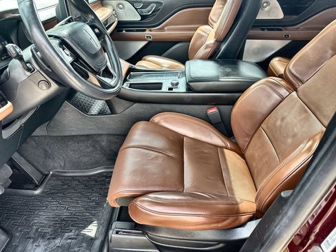 Used 2020 Lincoln Aviator Reserve w/ Equipment Group 201A AWD/4WD image 24