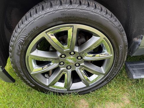 Used 2018 Chevrolet Tahoe Premier AWD/4WD image 21