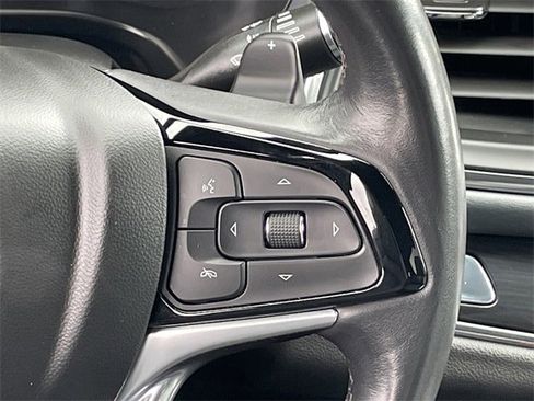Used 2024 Buick Enclave Premium image 13