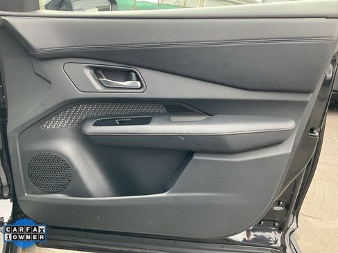 Used 2023 Nissan Ariya AWD image 67