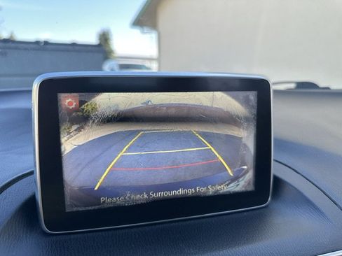 Used 2015 MAZDA MAZDA3 s Touring FWD image 36