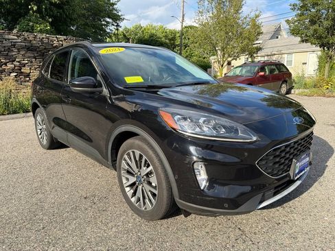 Used 2021 Ford Escape Titanium AWD/4WD image 8