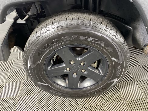 Used 2016 Jeep Wrangler Unlimited Sport AWD/4WD image 10