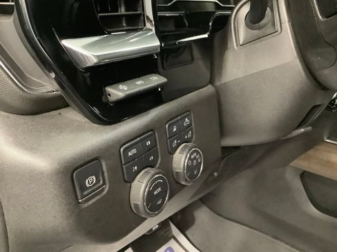 Used 2025 Chevrolet Silverado 2500 High Country w/ High Country Premium Package AWD/4WD image 19