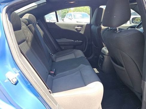 Used 2022 Dodge Charger SXT w/ Blacktop Package RWD image 14