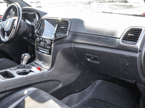 Used 2021 Jeep Grand Cherokee Laredo X AWD/4WD image 47
