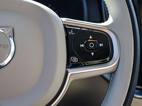 New 2026 Volvo XC90 B6 Ultra w/ Protection Package image 38