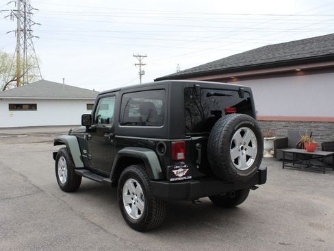 Used 2011 Jeep Wrangler Sahara w/ Connectivity Group AWD/4WD image 8