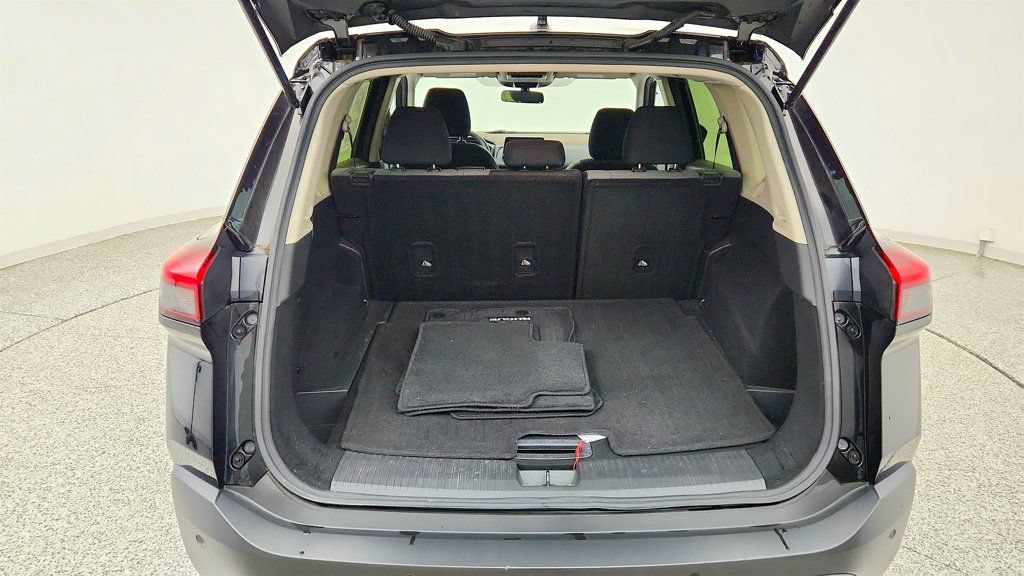 Used 2023 Nissan Rogue SV AWD/4WD image 20