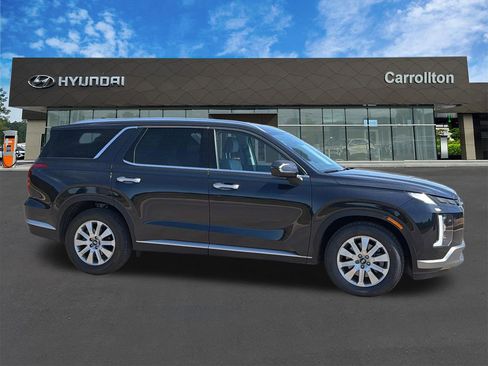 Used 2025 Hyundai Palisade SEL FWD image 4