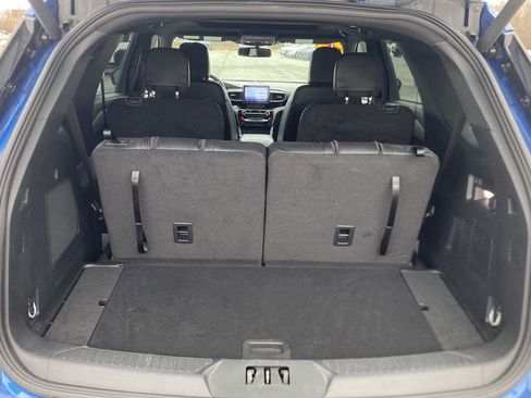 Used 2023 Ford Explorer ST-Line w/ Class IV Trailer Tow Package image 12
