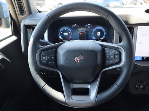 New 2025 Ford Bronco Outer Banks w/ Sasquatch Package image 14