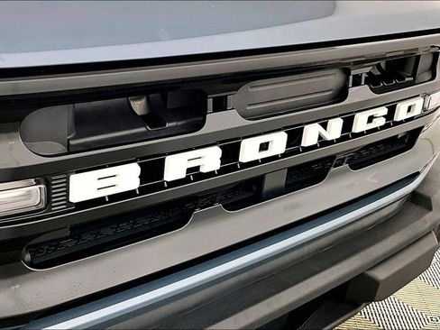Used 2024 Ford Bronco Outer Banks image 29