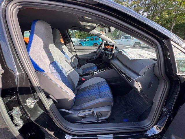 New 2026 Volkswagen Golf w/ Euro Style Package AWD/4WD image 24