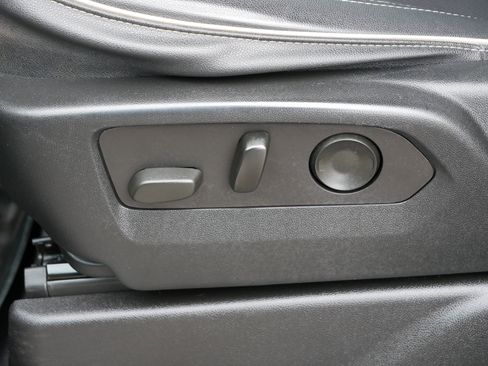 Used 2023 GMC Yukon SLT image 20