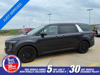 Used 2025 Kia Carnival FWD video 1