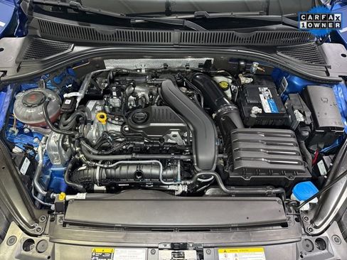 Used 2024 Volkswagen Jetta SE w/ Panoramic Sunroof Package image 6