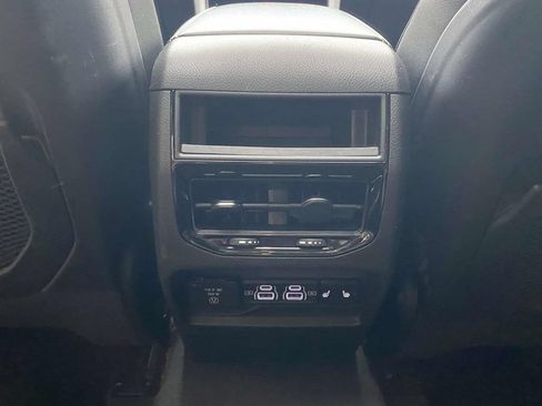 Used 2024 Jeep Grand Cherokee Limited 4xe AWD/4WD image 11