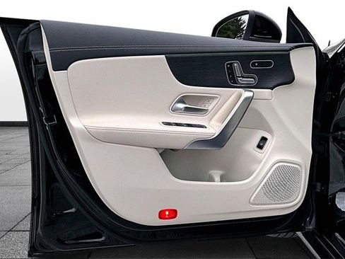 Certified 2025 Mercedes-Benz CLA 250 4MATIC image 23