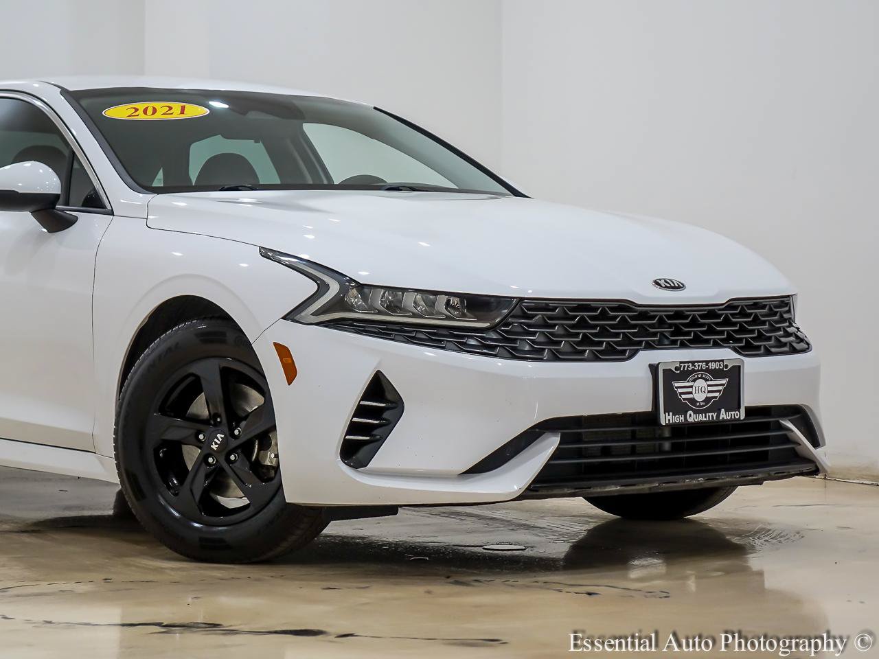Used 2021 Kia K5 LXS FWD image 2