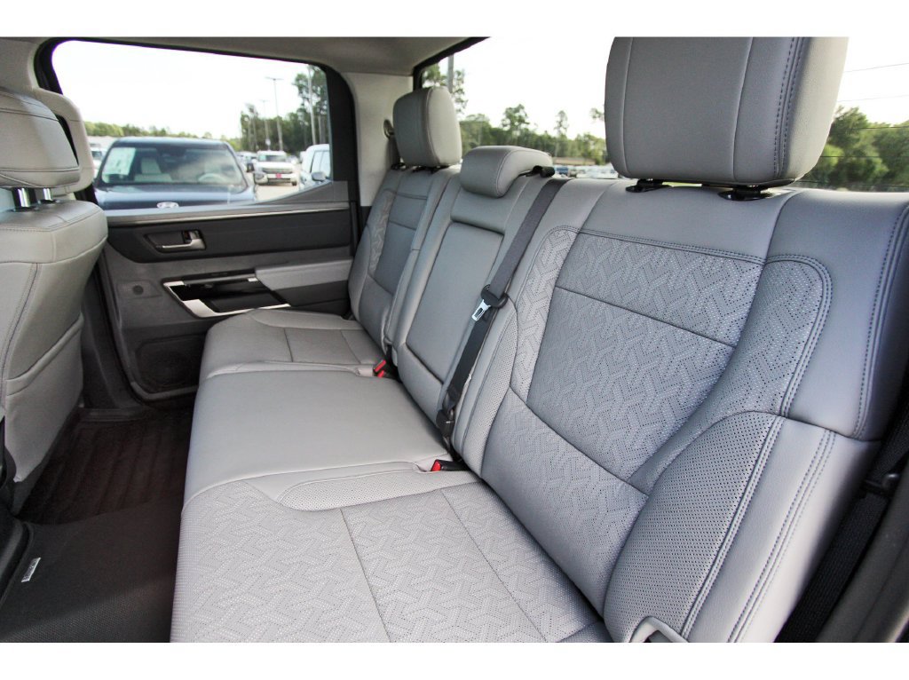 Used 2024 Toyota Tundra Limited AWD/4WD image 15