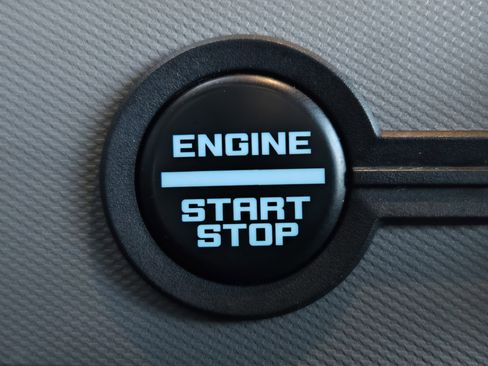 Used 2023 Ford Bronco Badlands image 16