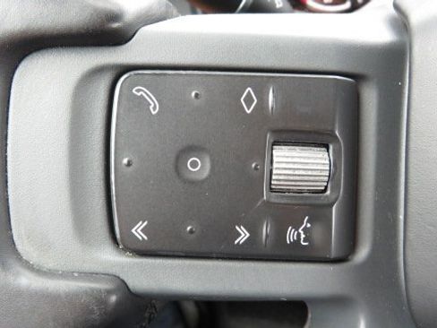 Used 2020 Land Rover Defender 110 X image 25