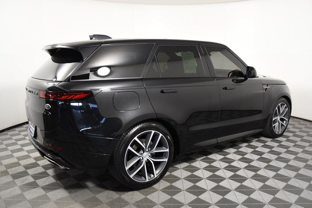 Used 2023 Land Rover Range Rover Sport SE Dynamic AWD/4WD image 7