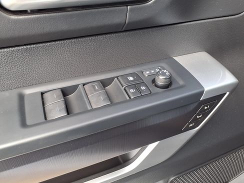 Certified 2025 Toyota Sequoia Platinum AWD/4WD image 24