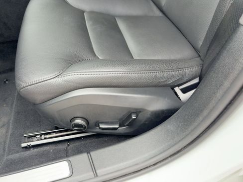 Certified 2025 Volvo V60 B5 Cross Country Plus image 14