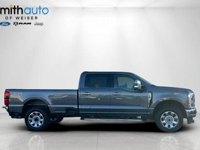 New 2026 Ford F250 Lariat w/ Chrome Package