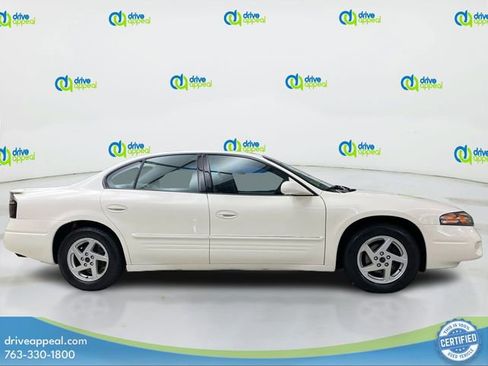 Used 2004 Pontiac Bonneville SE w/ Leather Appointment Package image 4