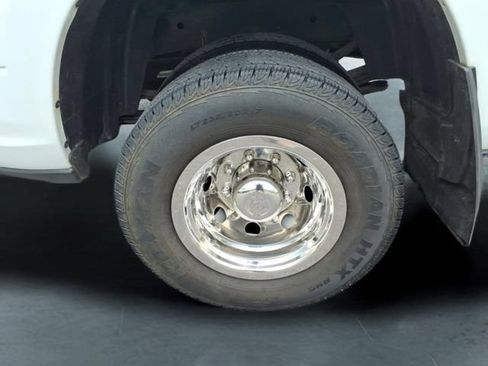 Used 2022 RAM 3500 Tradesman RWD image 13