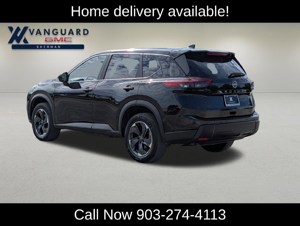 Used 2025 Nissan Rogue SV AWD/4WD image 4