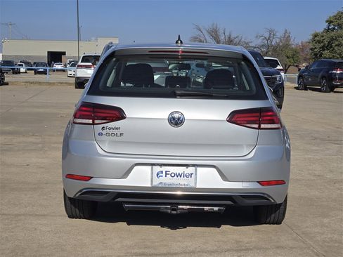 Used 2019 Volkswagen e-Golf SE w/ Driver Assistance Package image 6
