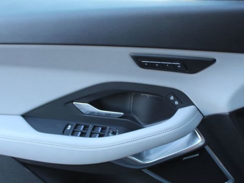 Used 2024 Jaguar E-PACE R-Dynamic SE image 19